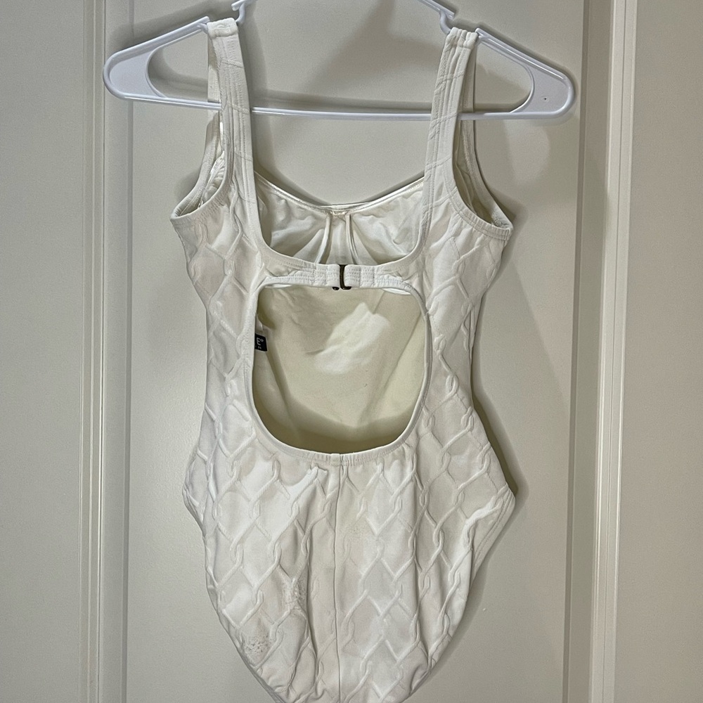 Anne Cole Cream Textured One-Piece Swimsuit - Picture 4 of 9